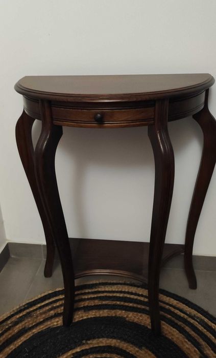 Mesa de Apoio com Gaveta