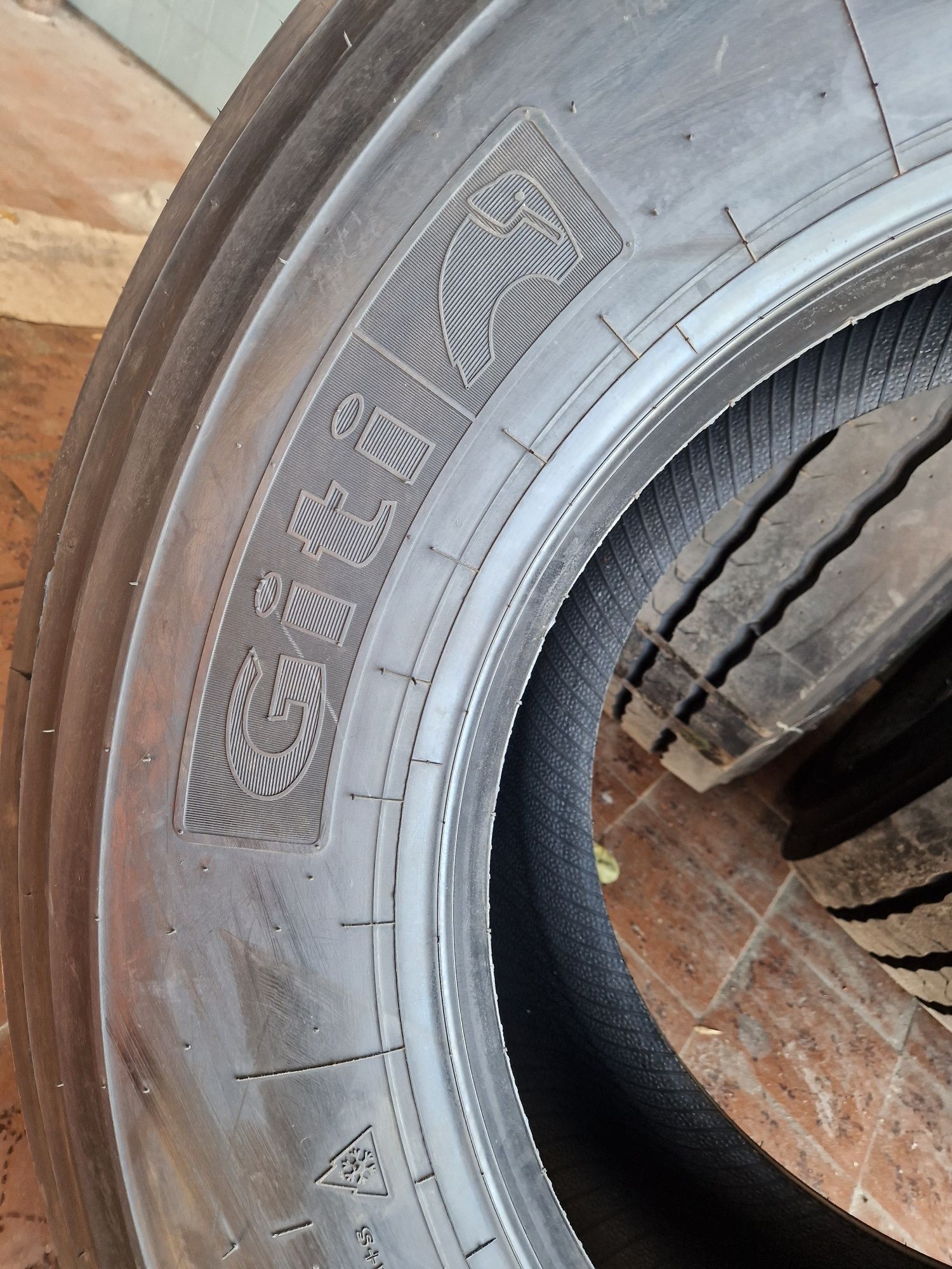 385/65 R22.5 Giti Gtr955 164K (Індонезія) Безкоштовна Доставка НП