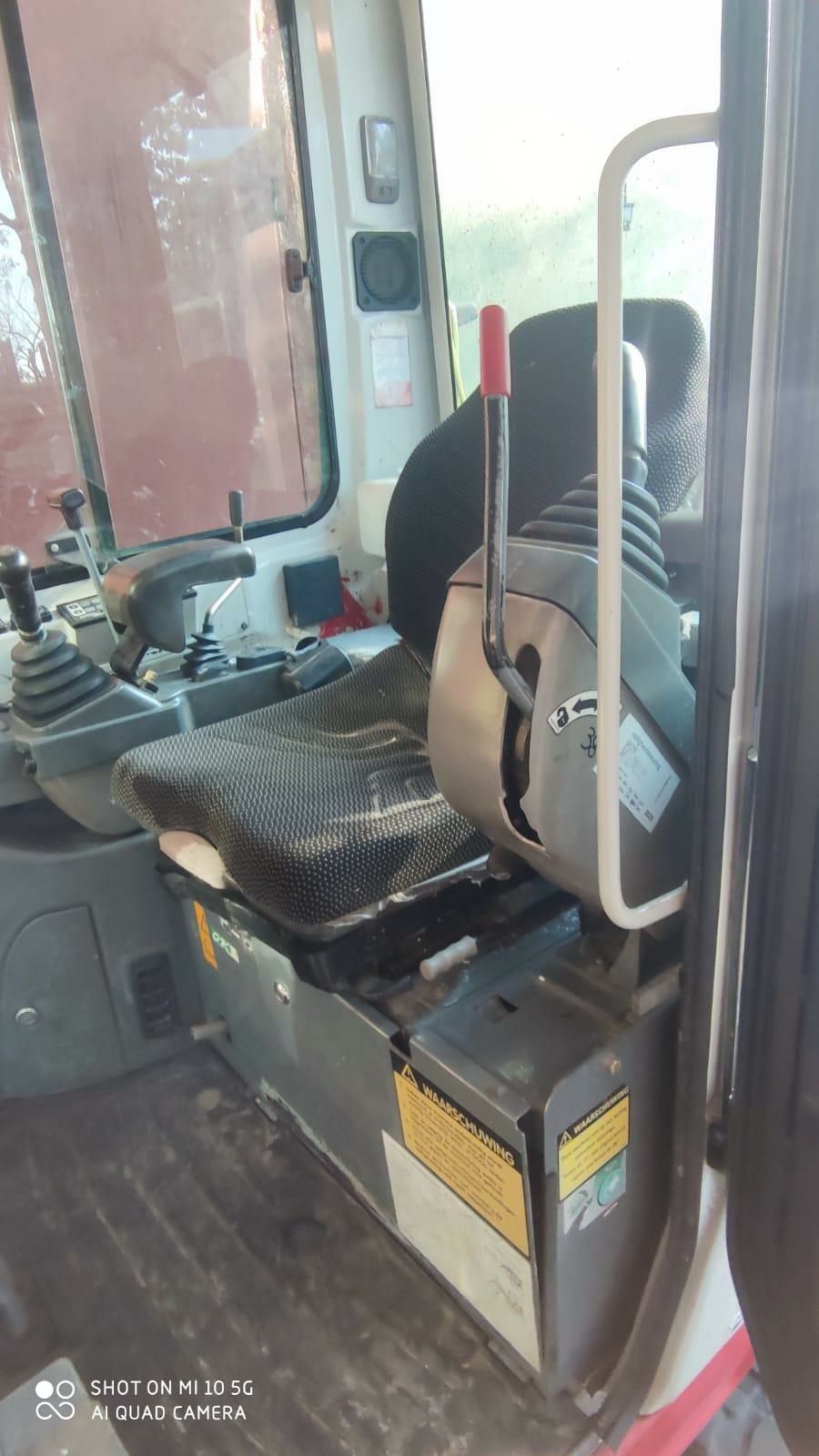 Minikoparka Takeuchi TB 216 uszkodzony silnik