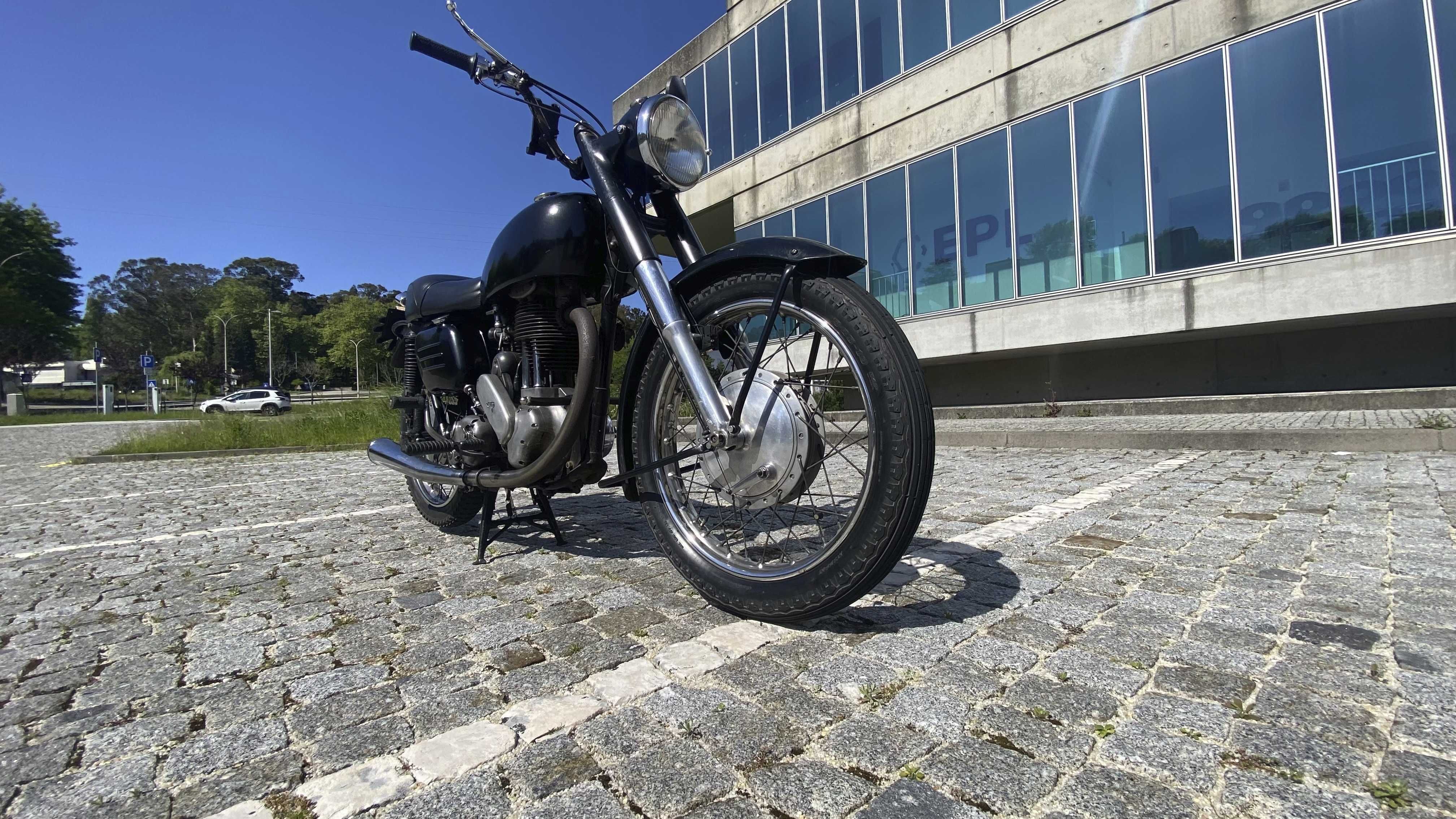NORTON 350CC 1958 Modelo 50