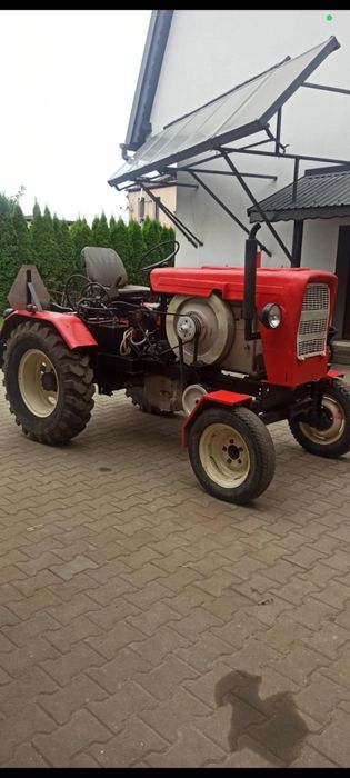 Traktor sam esiok Andoria s320 s18