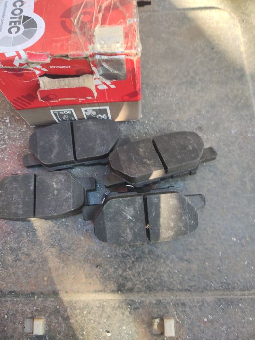Задние Колодки тормозные задние  TRW mitsubishi, Citroen,