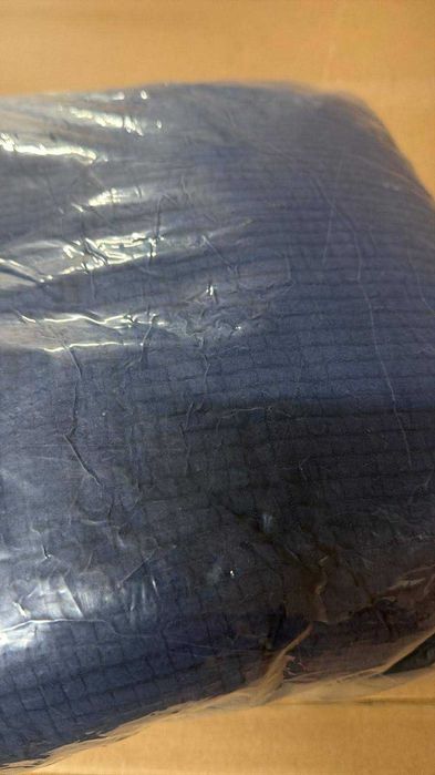 Elastyczny Pokrowiec na Sofę 4-osobową Jaotto – Pełna Ochrona