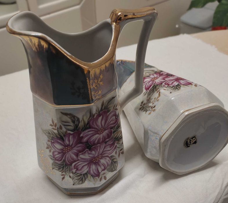 PEÇAS RARAS ORNAMENTAIS EM PORCELANA