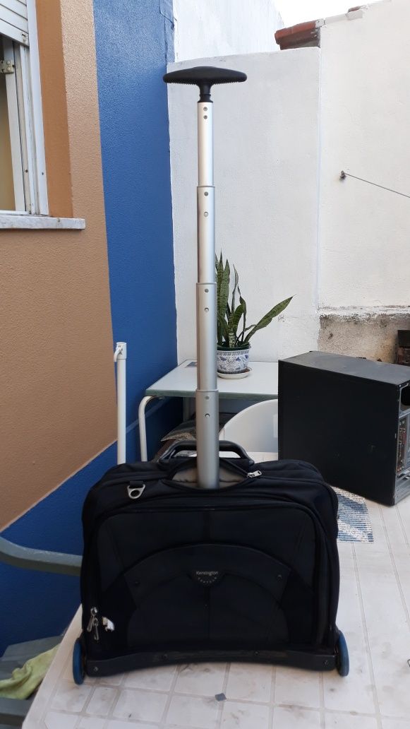 Trolley Kensigton para Pc Portátil ou outros.