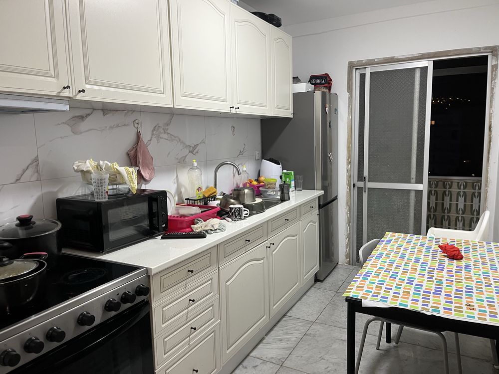 Alugo quarto para casal