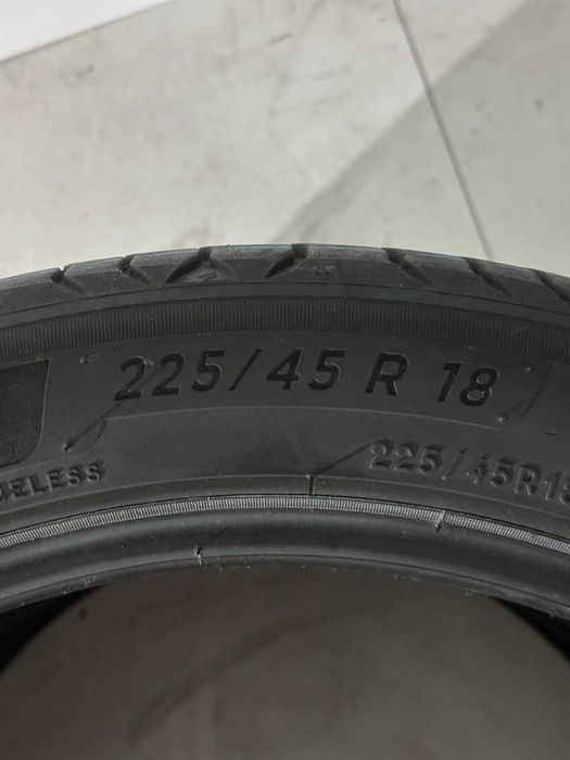 Pneus Michelin Primacy 4 - 225/45/18 - Excelentes