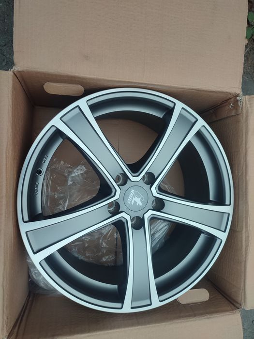 Нові Оригінальні титанові дискі.IT WHEELS..R19,5/114,3et38.