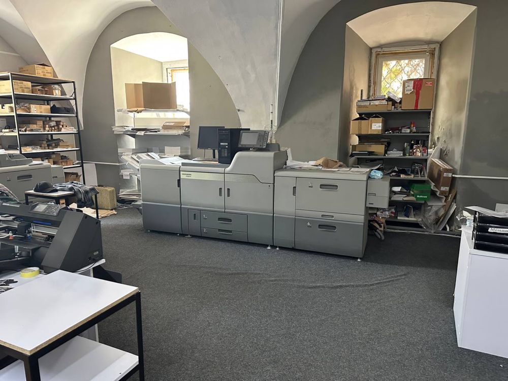 Б/у принтер Ricoh C7100X плотер лазерний принтер друкарський станок