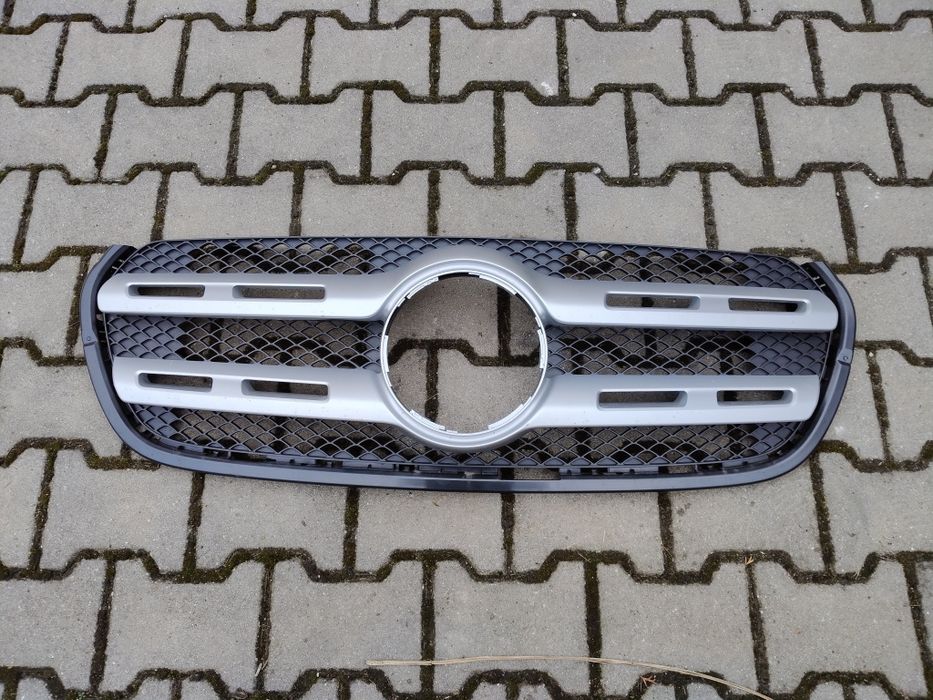 Mercedes X-Klasa W470 X470 Grill ATRAPA.