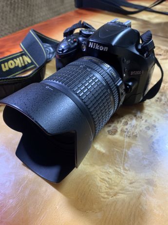 Зеркальний фотоаппарат Nikon d5200 18-105мм
