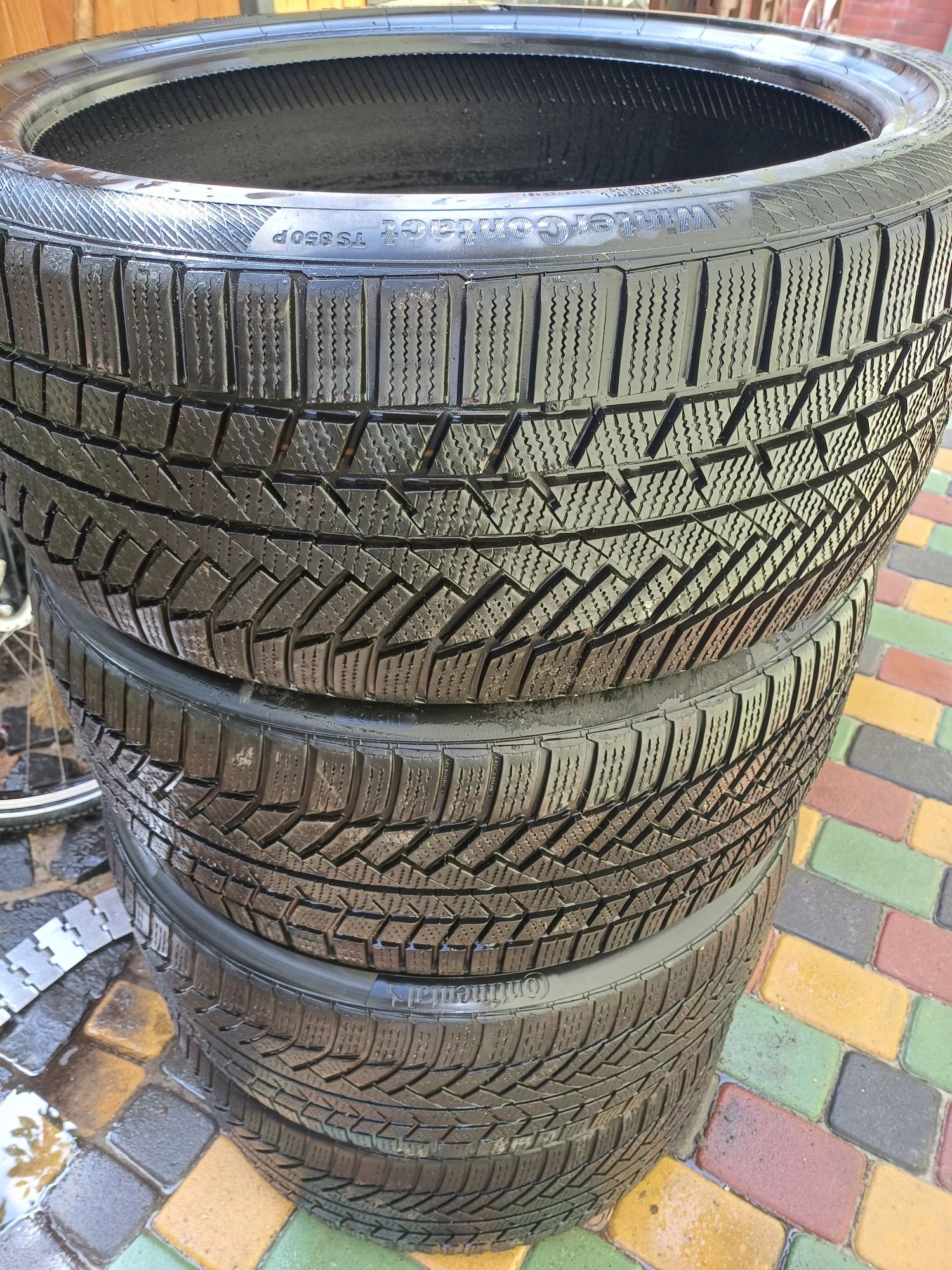 Шини 255/35 R 21 VXL б/у зимові Continental
