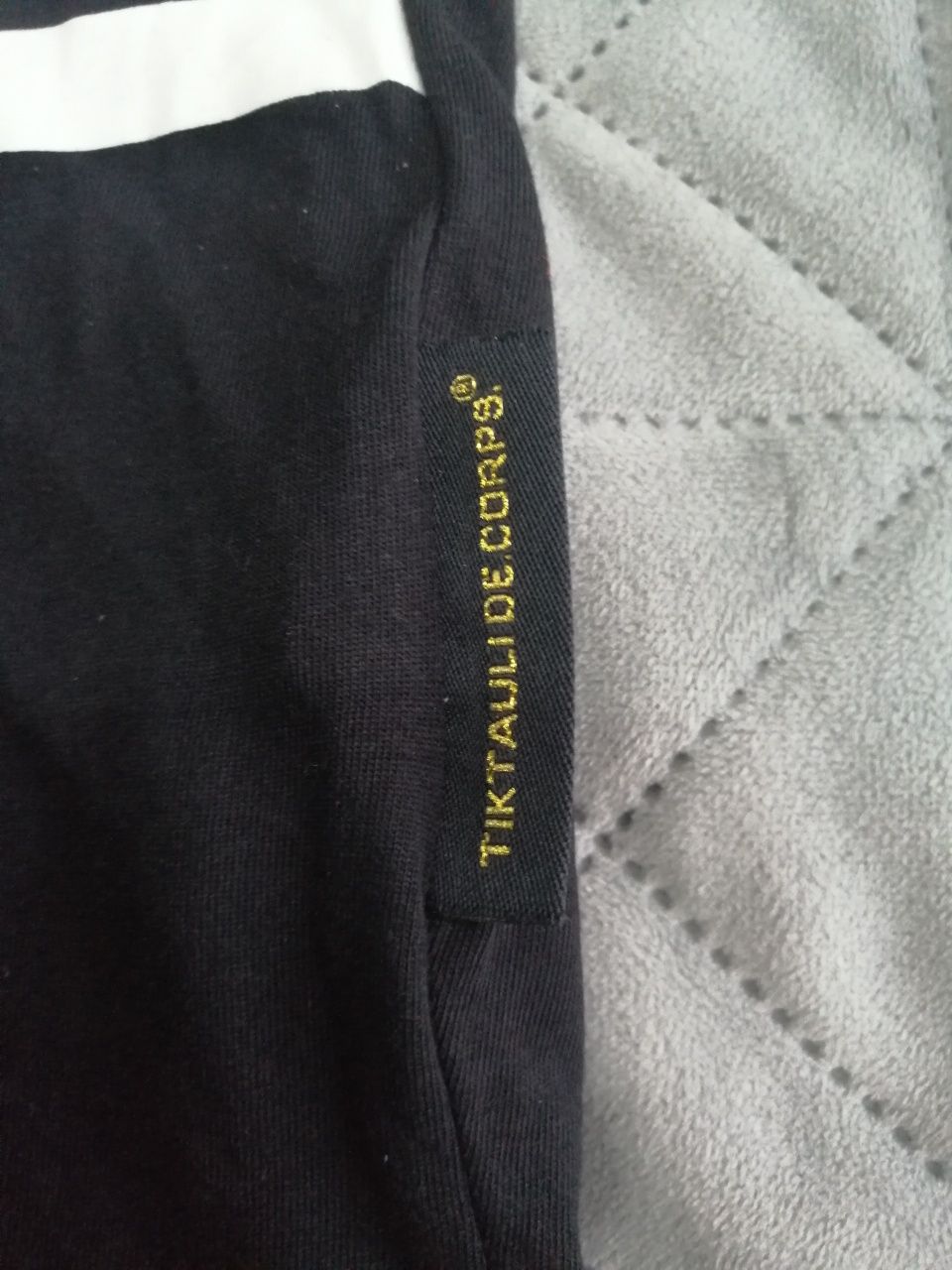 Koszulka bawełniana vintage z nadrukiem krzyż marki Tiktauli w rozmiar