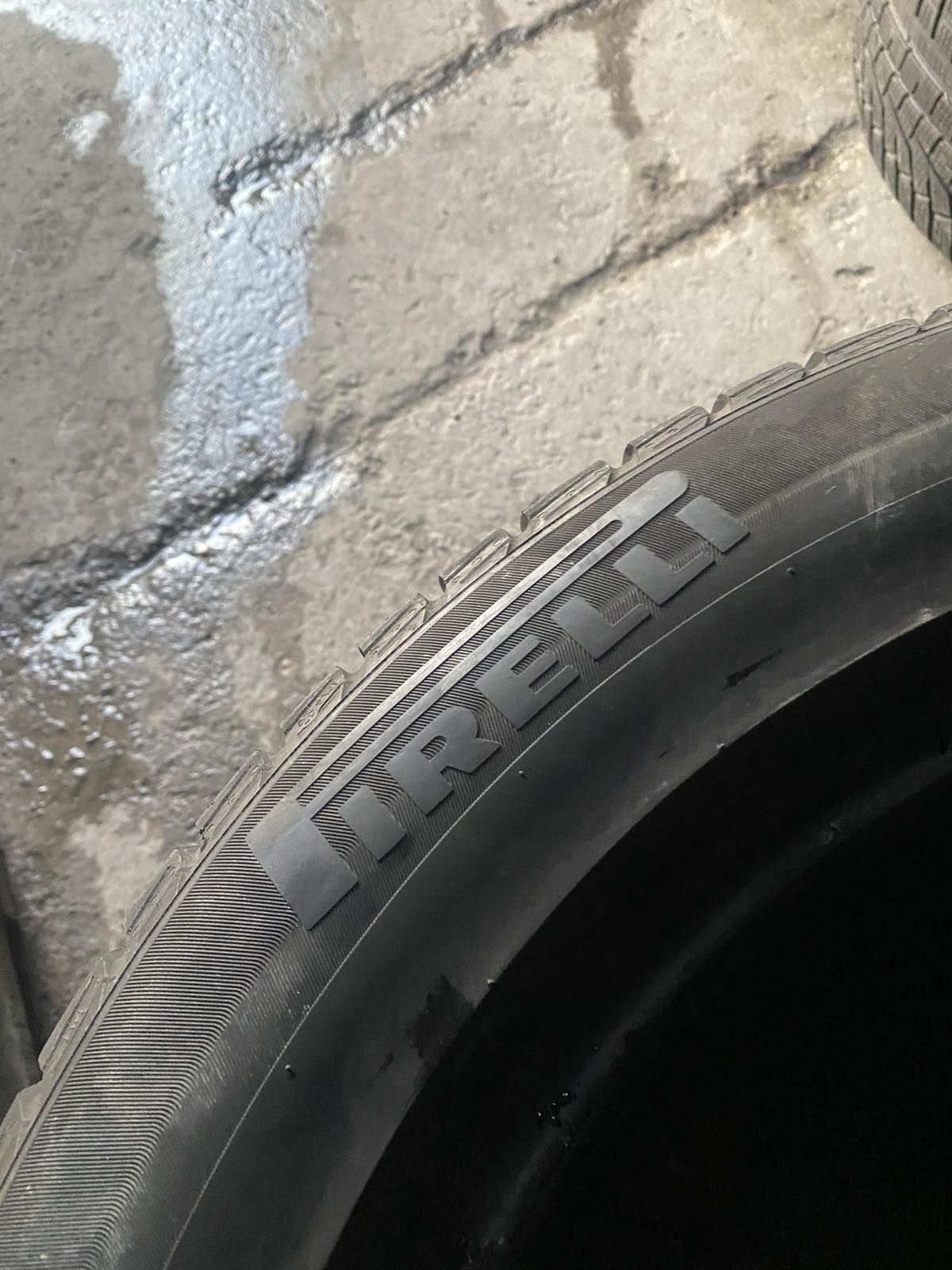 225.55.17 Pirelli 4шт зима БУ склад шины резина 55 R17 Шиномонтаж Харь