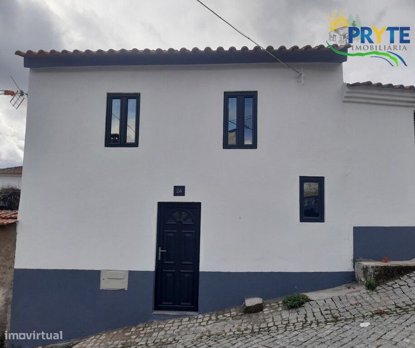 Imóvel T1 em Castanheira de Pêra registado como arrecadação e arrumos