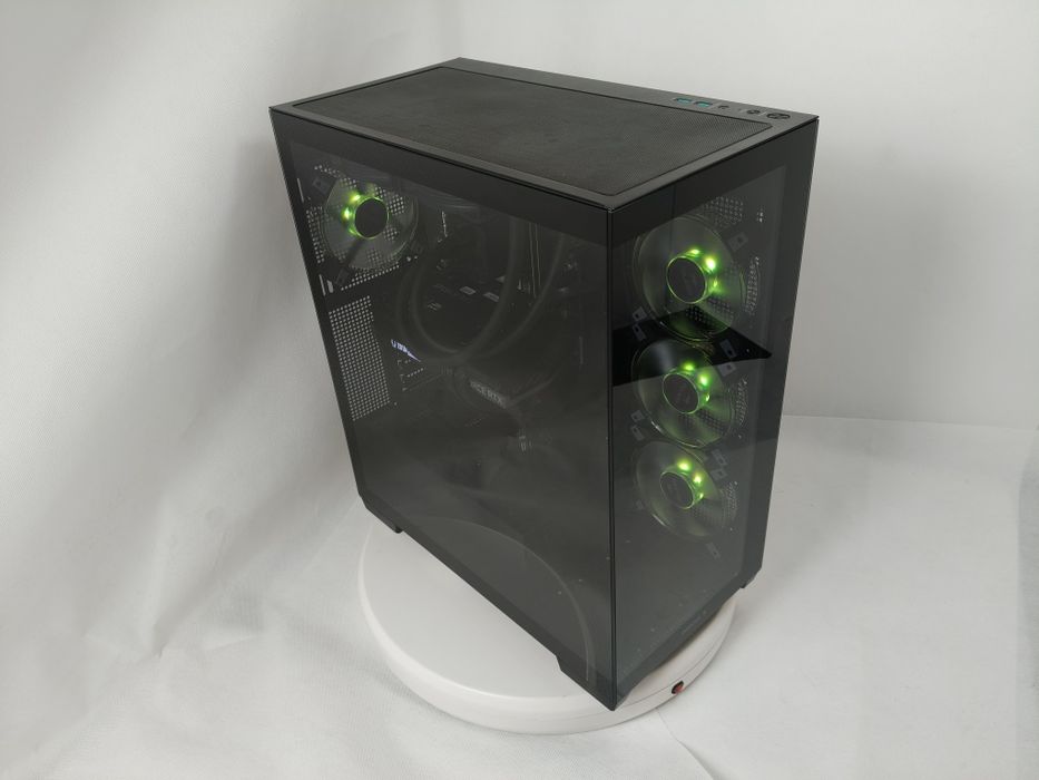 Komputer Gamingowy Ryzen 7 9800X3D,RTX 5070,32 GB,SSD,Win 11,USDT