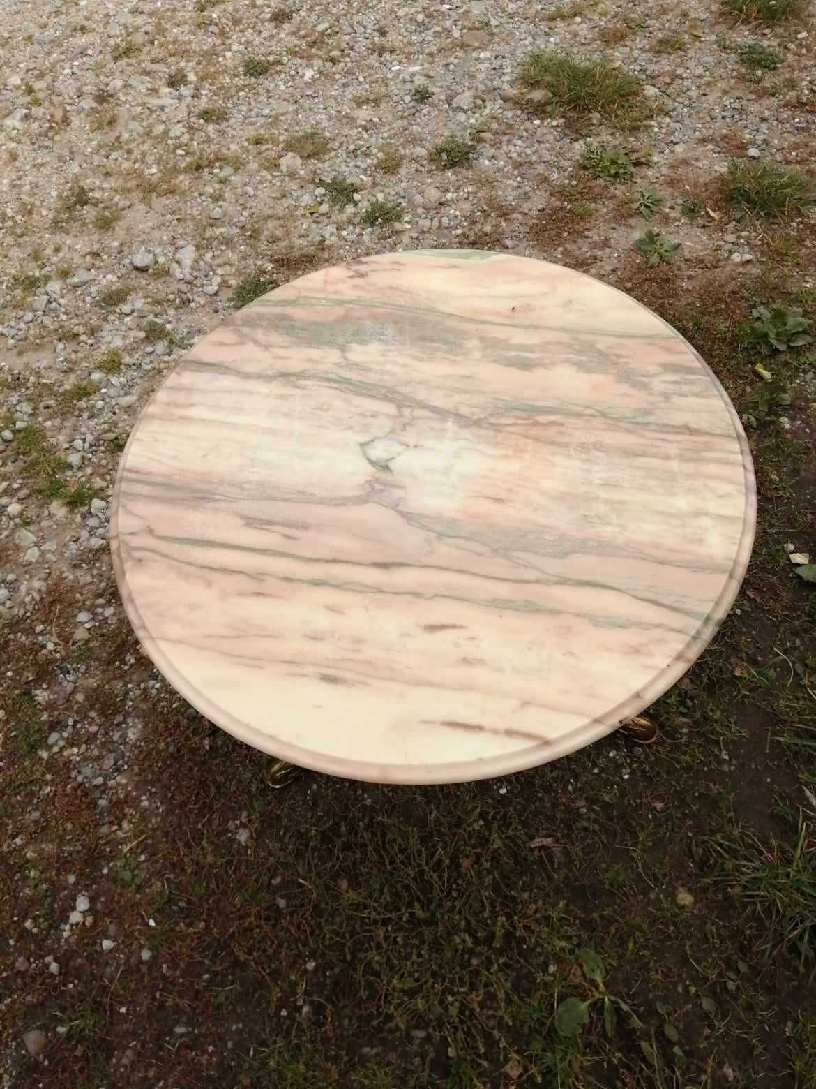 Ludwikowski okragly stolik z marmurowym blatem