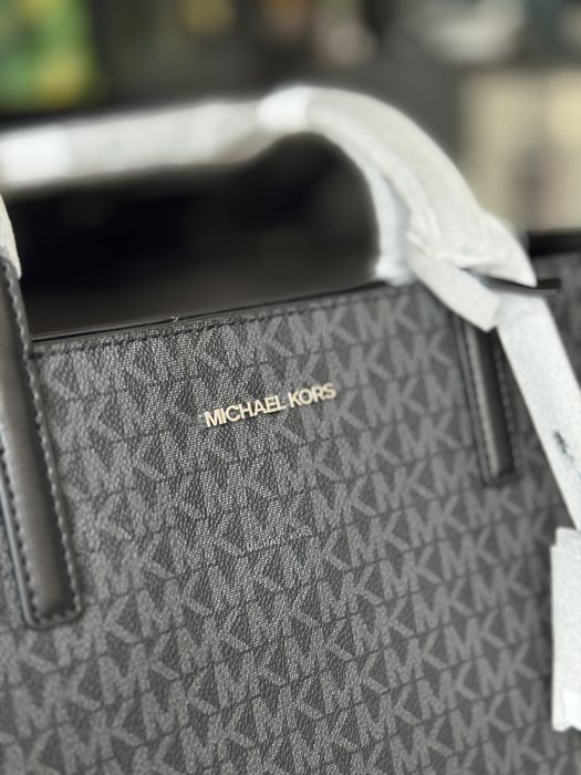 Michael Kors Sallie logo black tote bag оригінал