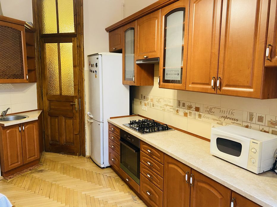 Власник! 2-кімн.кв-ра у центрі Львова, вул.Поповича