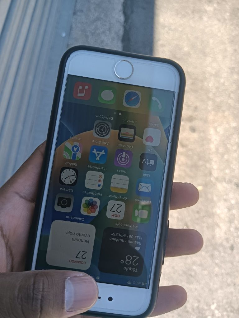 iPhone 8 com garantia Branco 100%