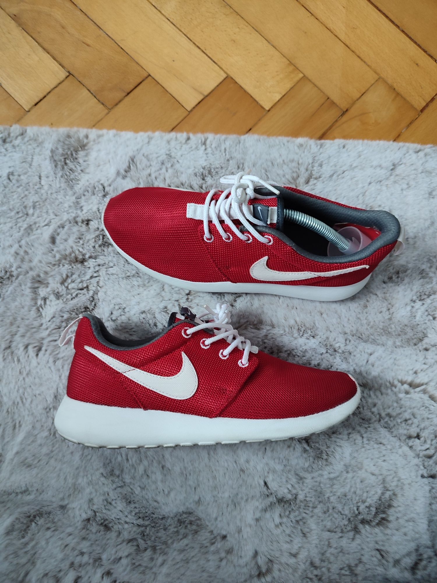 Buty Nike bordowe roshe run one damskie 38 37,5 czerwone oryginalne