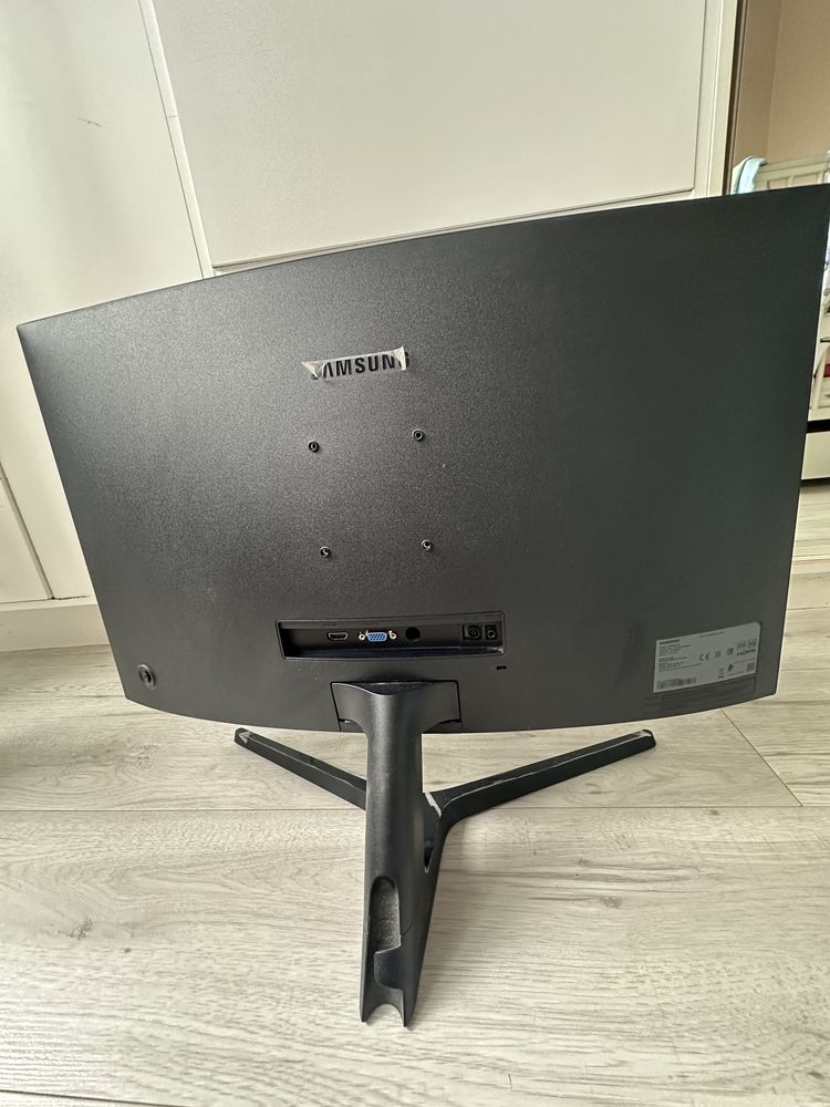 monitor zakrzywiony Samsung 27 cali