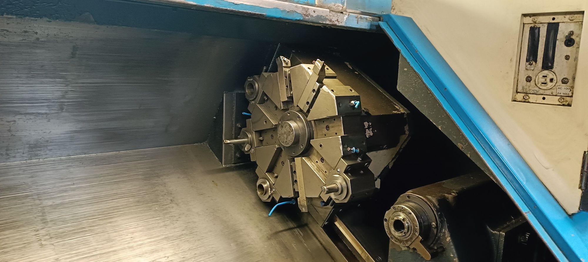 Tokarka CNC Mazak QT20N