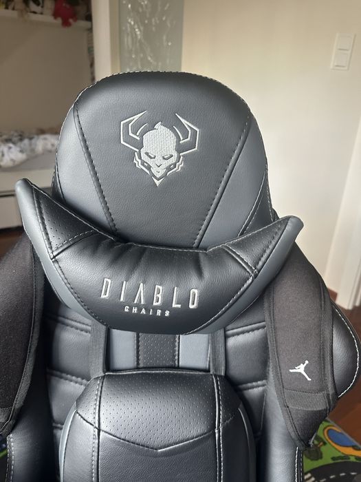Fotel gamingowy Diablo x ray Junior
