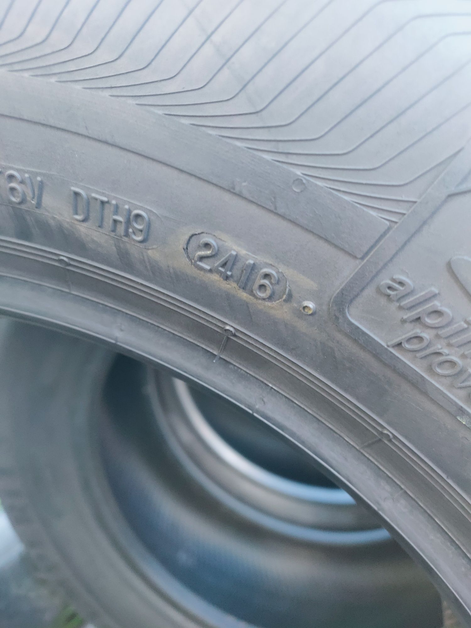 215/65R16 Semperit Speed-Grip 2 2016r 8,8mm (DEMO)