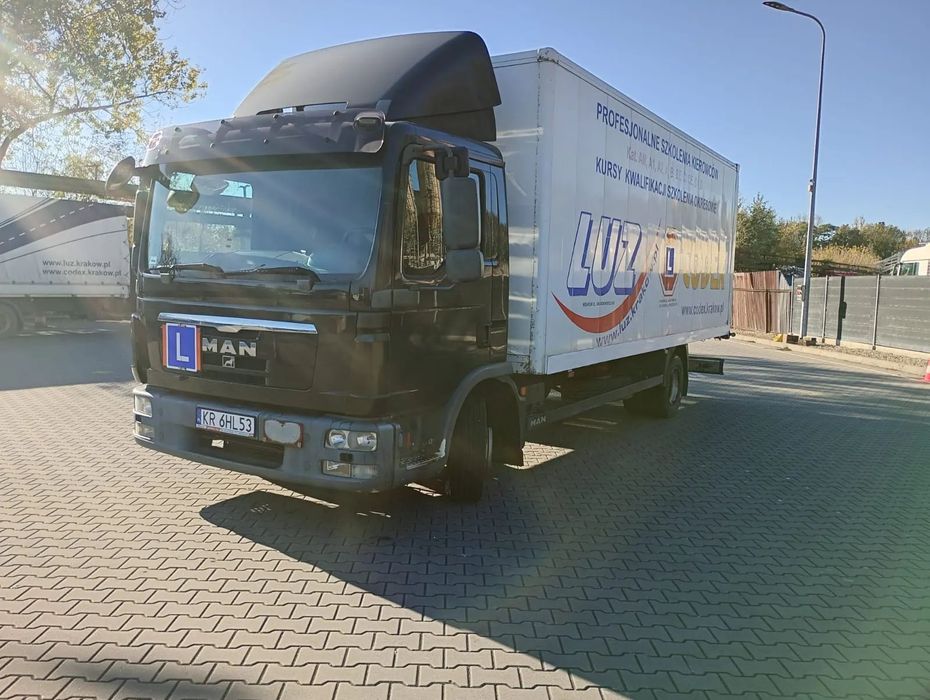 MAN TGL 12.250  MAN TGL 12.250 – Idealny do Nauki Jazdy lub Transportu!