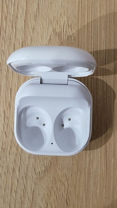 Etui ładujące ładowarka Samsung Buds FE oryginalne sprawne czyste