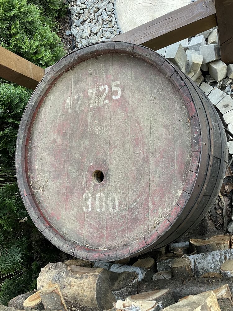 Beczka dębowa po whiskey
