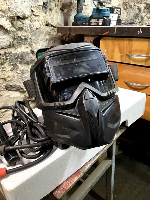 Зварювальний апарат інверторний Parkside PISG 80 A1 + маска-хамелеон