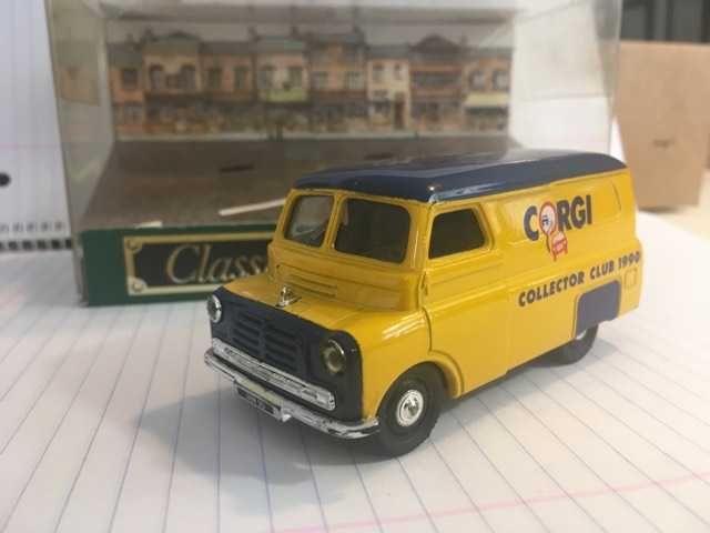 Bedford CA Van - Corgi Collector Club 1990 - esc.1/43 como Novo