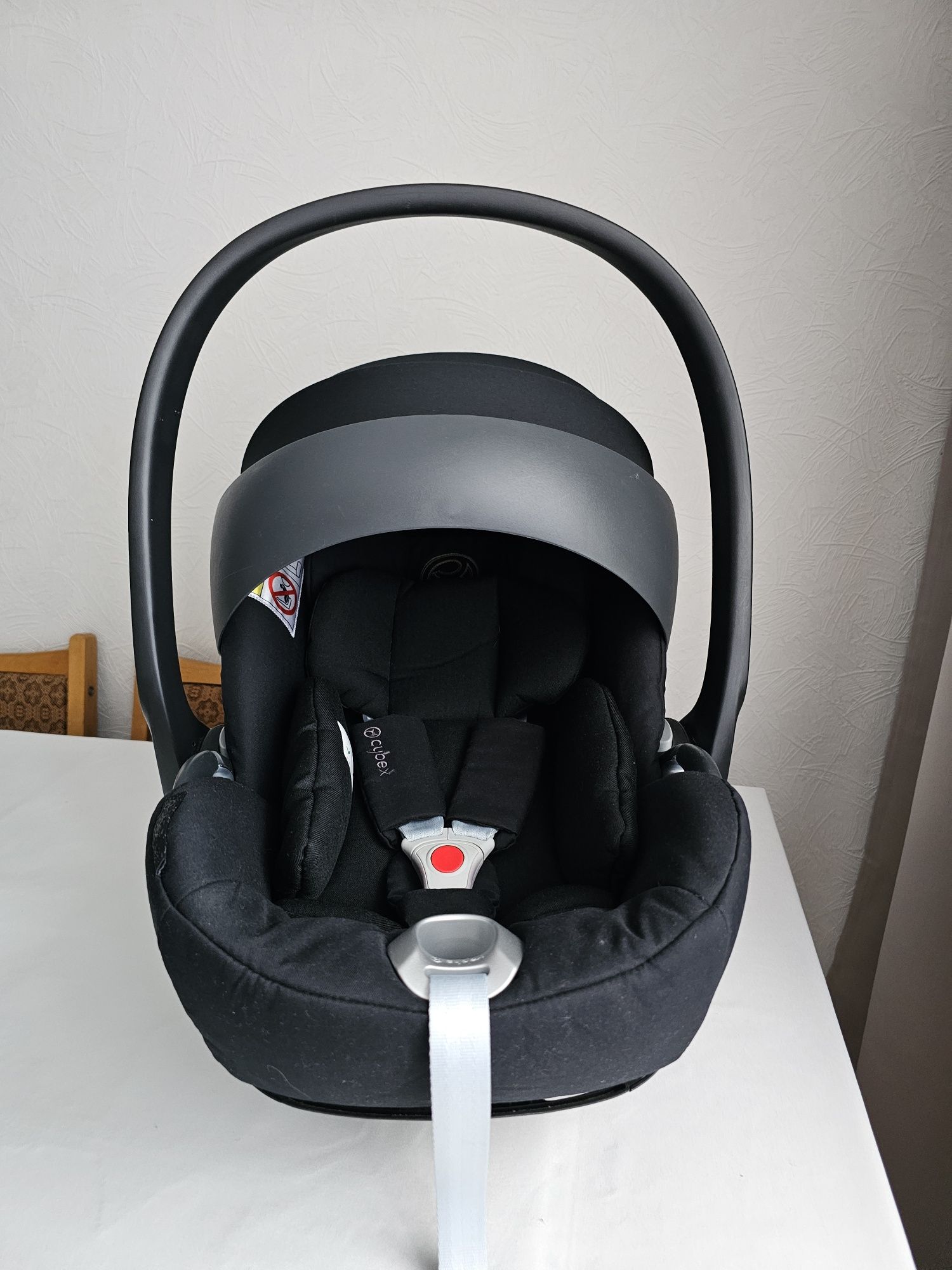 Cybex Cloud Z i- size deep black