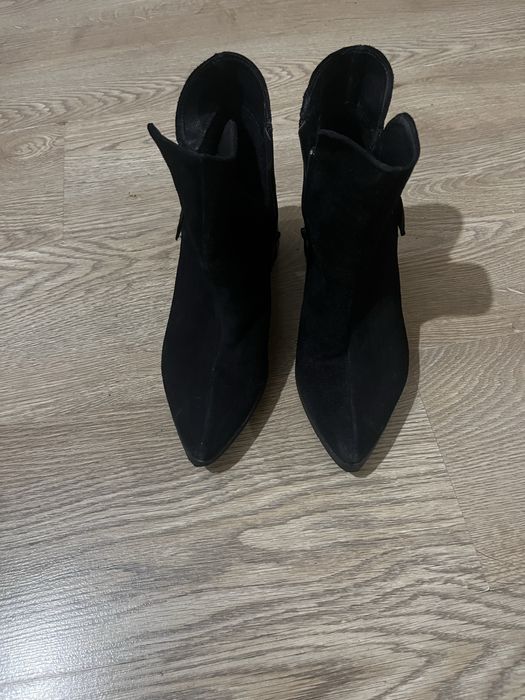 Замшеві черевики,39 розмір