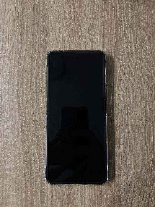 Samsung Galaxy Z Flip 7