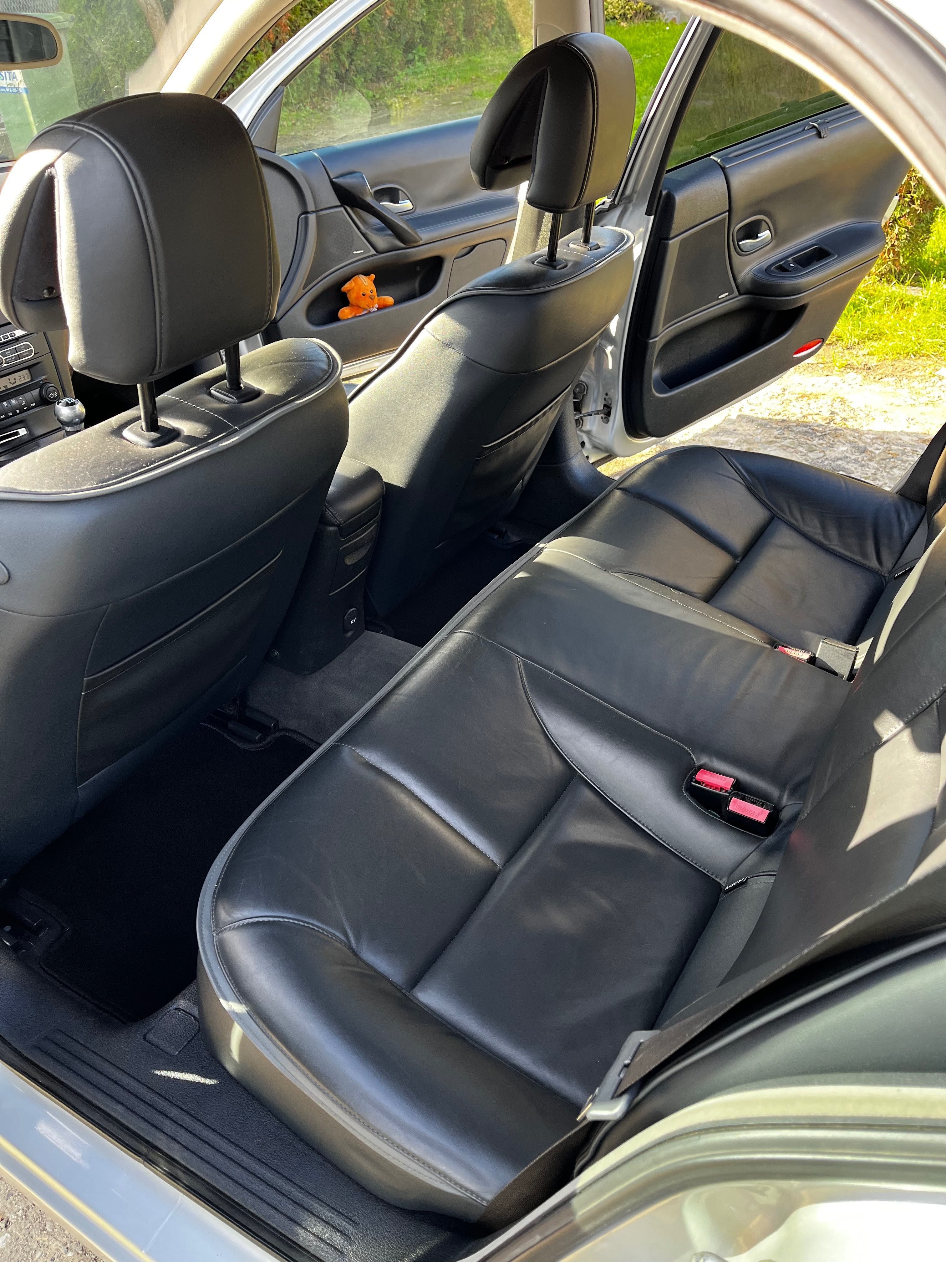 Sprzedam samochód Renault Laguna II LIFT  INITIALE PARIS