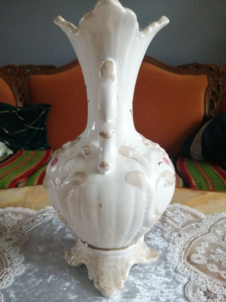Włoski wazon porcelanowy