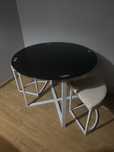 Mesa de vidro de jantar