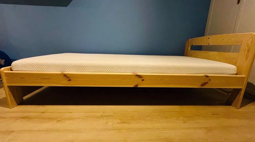 Łóżko drewniane dziecięce LIDIA 90x200 z materacem ABYGDA