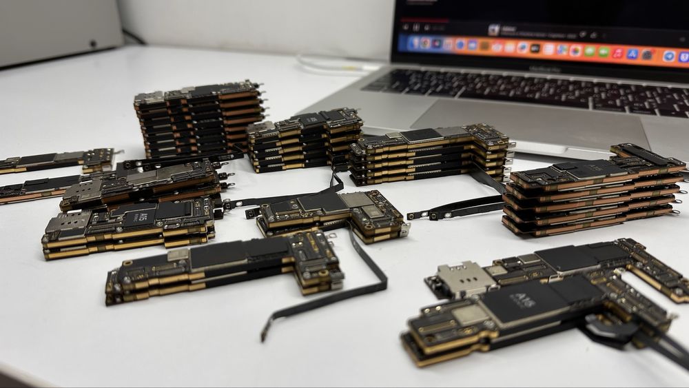 Плата icloud iphone 12,12pro,12pm,13,13p,13pm,14,14pro,14pm,15pm,15
