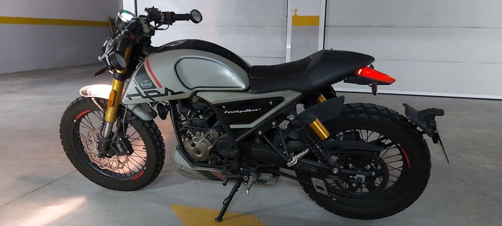 Moto FB Mondial HPS 125