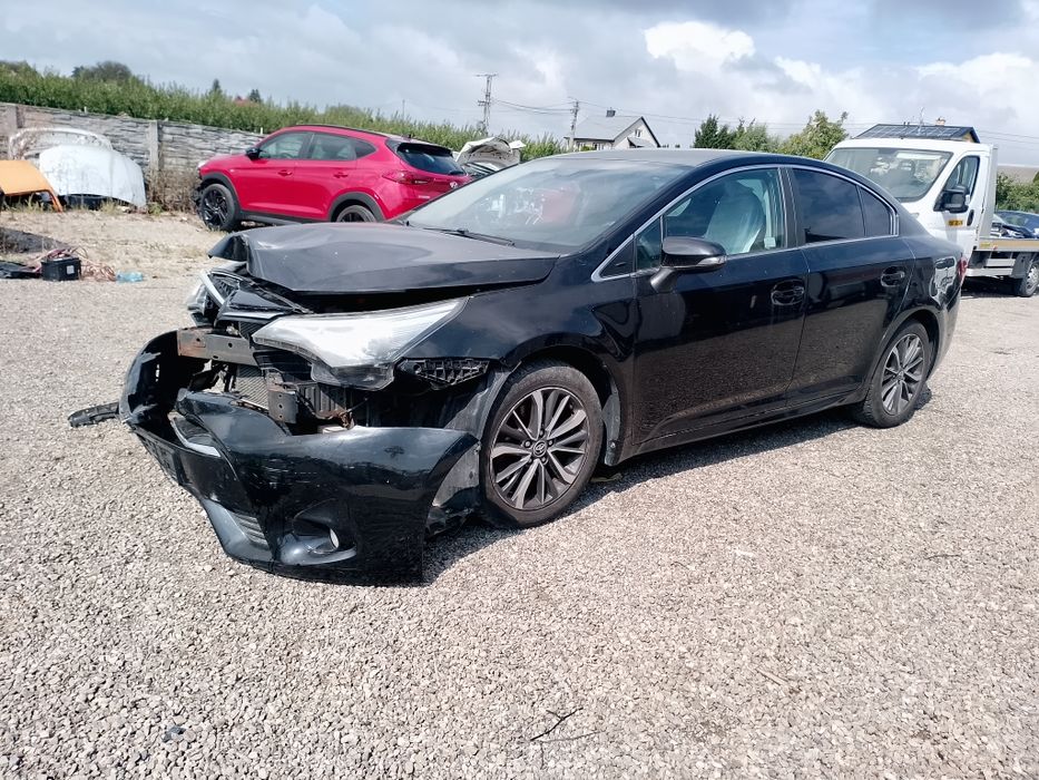 Toyota Avensis sedan diesel zarejestrowany