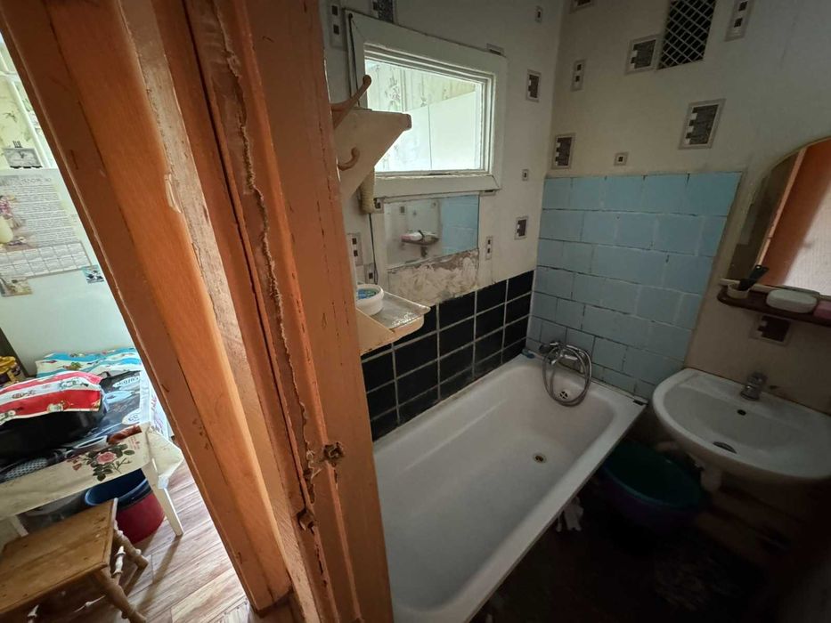 Продаж 2 кімнатної квартири на Алмазному!! Гарний поверх!! Не кутова!!