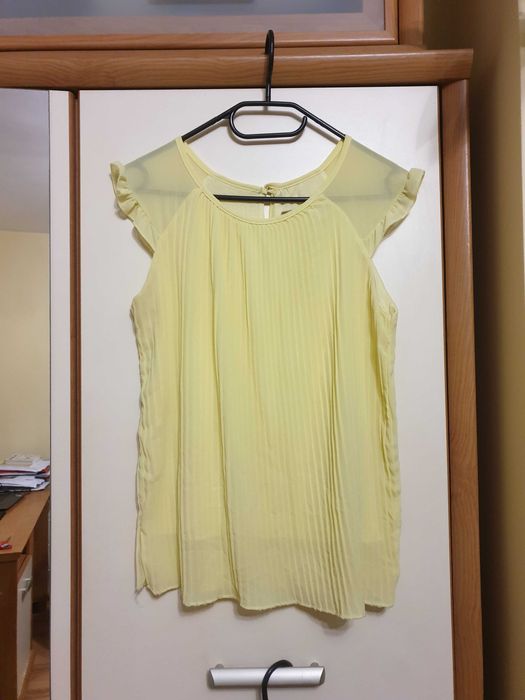 Luźna cytrynowa tiulowa bluzeczka z podszewką