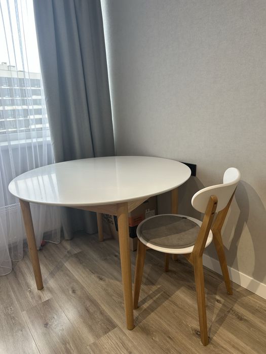 Продам розкладний стіл JYSK