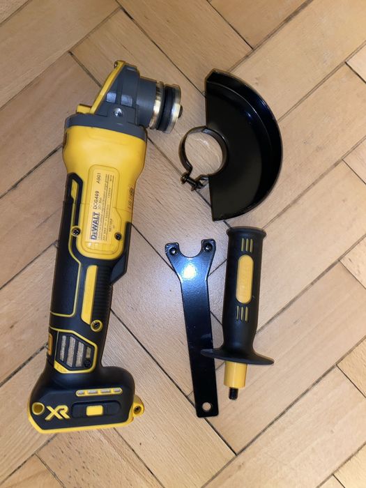 Szlifierka kątowa DEWALT DCG409 20V