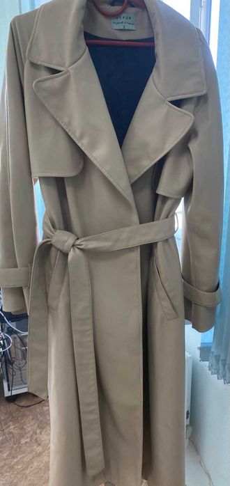 Продам жіночий базовий тренч-плащ із еко-кожи майже новий