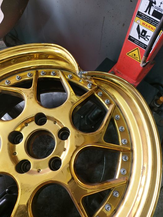 Ремонт литих дисків, СТО, шиномонтаж, техдопомога в дорозі.